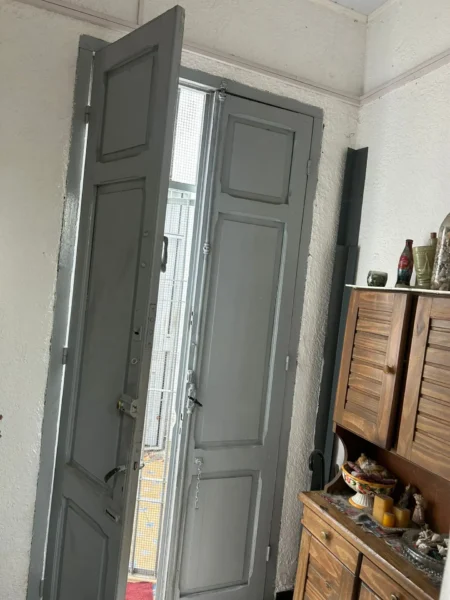 VENTA CON RENTA/45m2/2 dormitorios/sobre Av. Burgues, Atahualpa