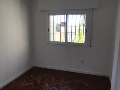 Gran Casa en Alquiler/150m2/cochera/Carrasco Sur