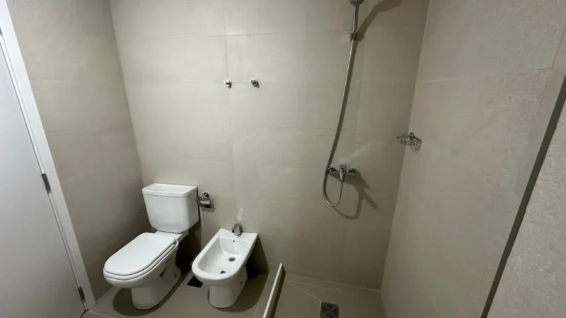 Alquila apartamento a estrenar de 1 dormitorio al frente con balcón – La Blanqueada