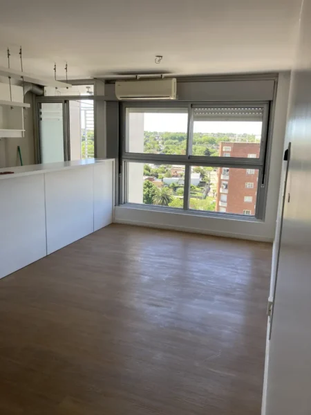 Alquiler apartamento en Malvin Sur, 2 dormitorios, 2 baños, cochera fija, Bajos gastos comunes