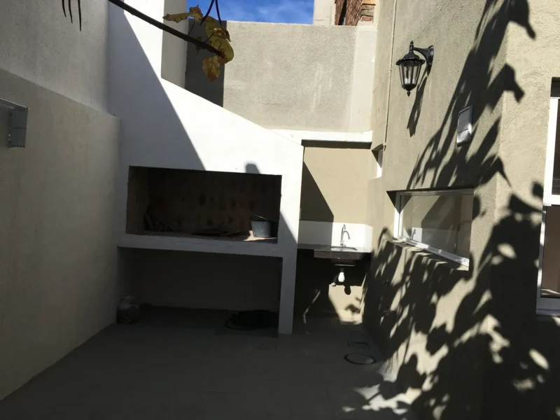 Gran Casa en Alquiler/150m2/cochera/Carrasco Sur