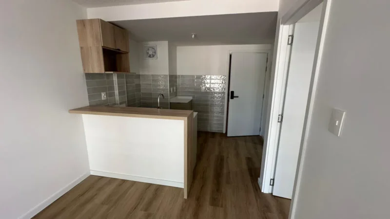 Alquila apartamento a estrenar de 1 dormitorio al frente con balcón – La Blanqueada