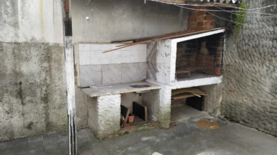 Venta de casa en Colón, 3 habitaciones, patio con parrillero, ideal inversión rentabilidad 9%