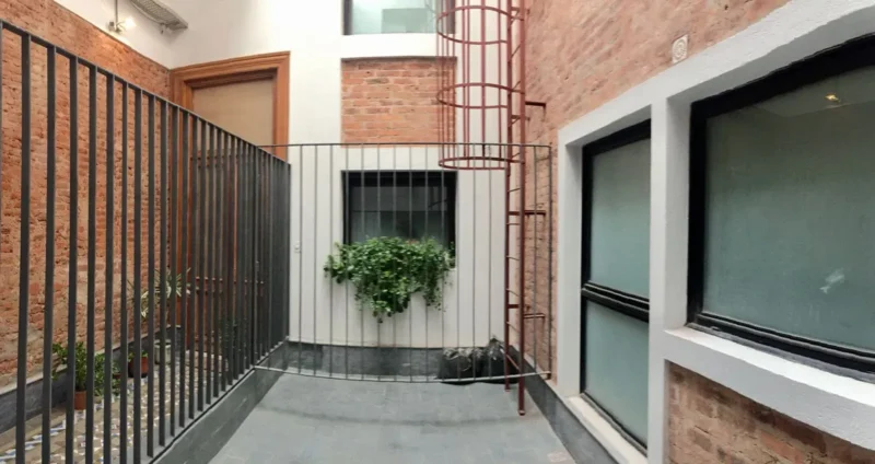 Dúplex Reciclado | 2 Baños | Patio | Con Renta | Venta