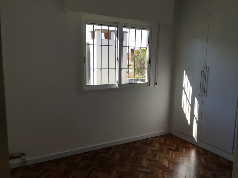 Gran Casa en Alquiler/150m2/cochera/Carrasco Sur