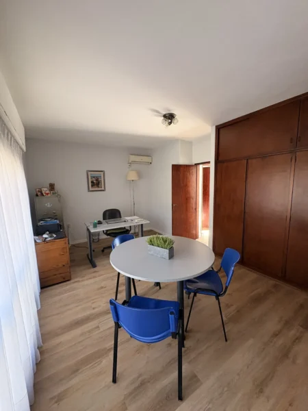 Gran Casa Duplex/221m2/Cochera/3dorm/2 baños/jardin&patio/Parque Batlle