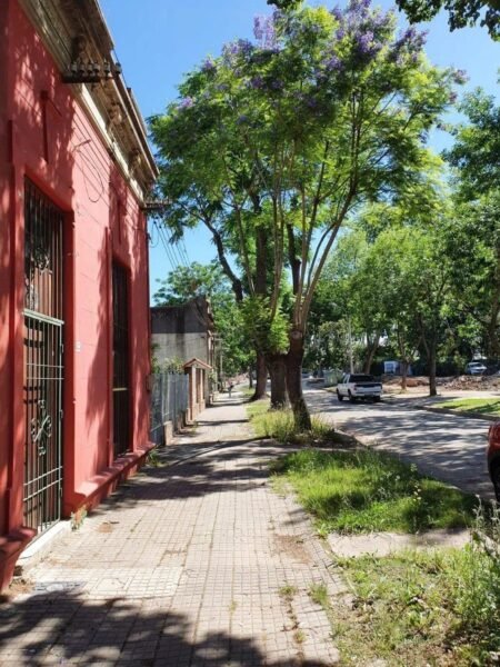 Venta de casa en Colón, 3 habitaciones, patio con parrillero, ideal inversión rentabilidad 9%