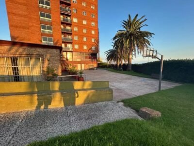 VENDIDO | Apto en Cooperativa frente a rambla en Barrio Sur