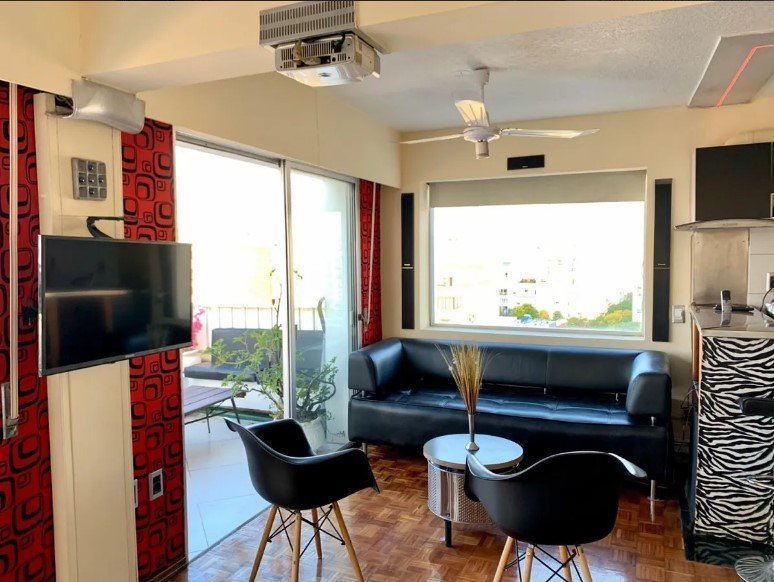 Loft Penthouse con Terraza de 60m2/Parrillero/Amoblado y Equipado/Pocitos