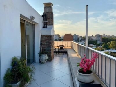 Loft Penthouse con Terraza de 60m2/Parrillero/Amoblado y Equipado/Pocitos