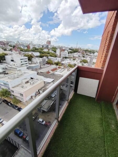 VENDIDO | Apto en Cooperativa frente a rambla en Barrio Sur