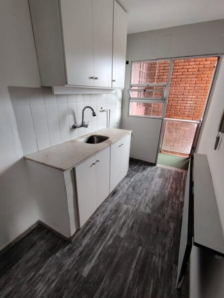 VENDIDO | Apto en Cooperativa frente a rambla en Barrio Sur