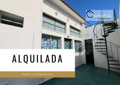 ALQUILADO | Casa de 2 dorm/ a pasos de Bvr Artigas/ Reducto