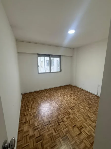 VENTA/Apto sobre Av.Brasil/Balcon al frente/2dorm/2baños/Pocitos