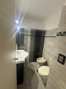 VENTA/Apto sobre Av.Brasil/Balcon al frente/2dorm/2baños/Pocitos