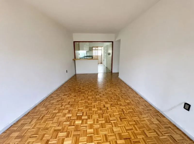 VENTA/Apto sobre Av.Brasil/Balcon al frente/2dorm/2baños/Pocitos