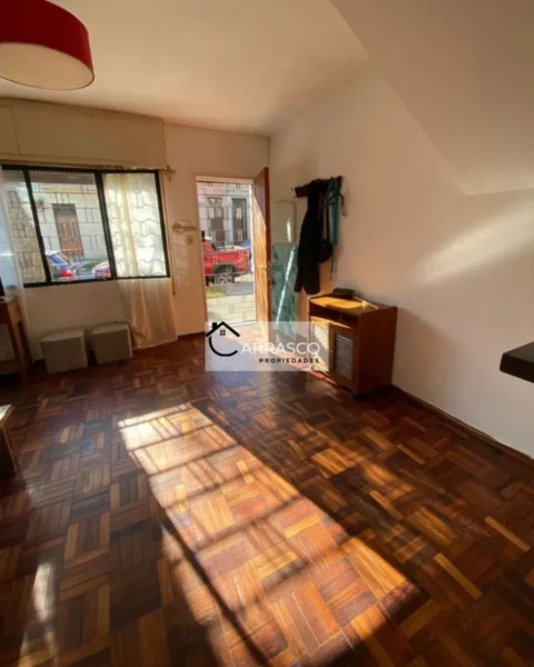 Venta Casa Independiente En Parque Batlle | Patio | Sin Gastos Comunes - Acepta Banco