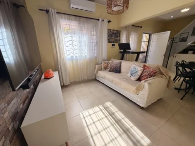 Casa en Venta/3 dorm/patio/cochera/La Blanqueada (opcion+Apto)