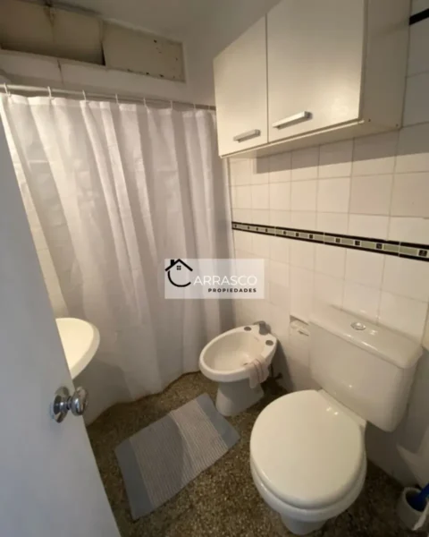 Venta Casa Independiente En Parque Batlle | Patio | Sin Gastos Comunes - Acepta Banco