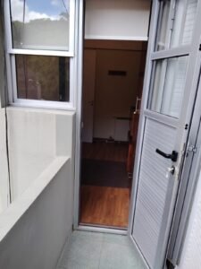 VENDIDO | Apto sobre Brito del Pino/ Balcon/3 dorm/2 baños