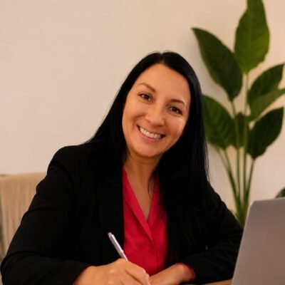 Gloria Costa