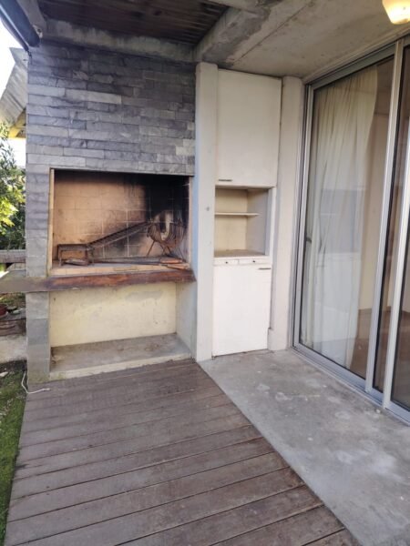 VENTA | Casa en Complejo Cerrado/3dorm/3 baños/cochera/piscina