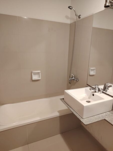 VENTA | Casa en Complejo Cerrado/3dorm/3 baños/cochera/piscina