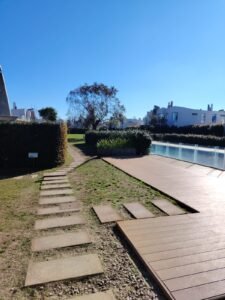 VENTA | Casa en Complejo Cerrado/3dorm/3 baños/cochera/piscina