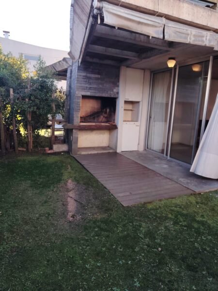 VENTA | Casa en Complejo Cerrado/3dorm/3 baños/cochera/piscina