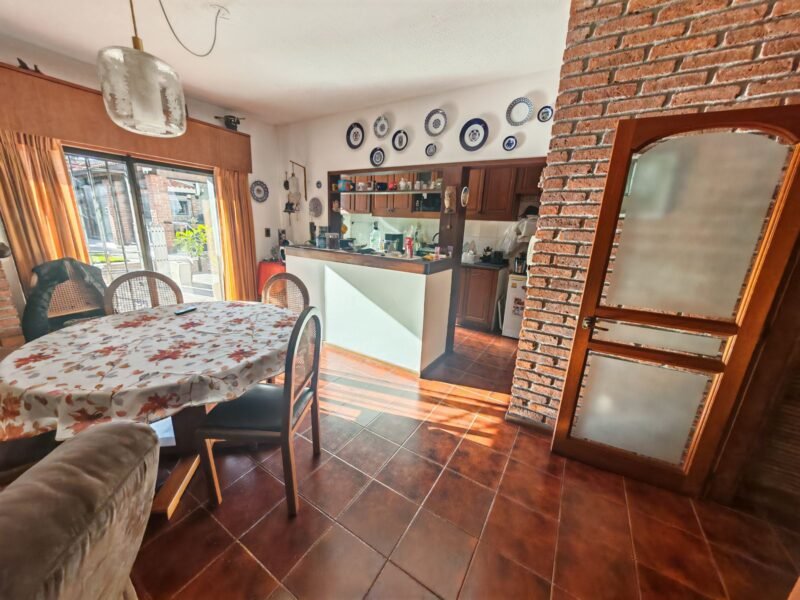 Apta Banco/exclusiva Casa+apto/440m2/doble Cochera/malvin Sur