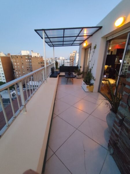 Loft Penthouse con Terraza de 60m2/Parrillero/Amoblado y Equipado/Pocitos