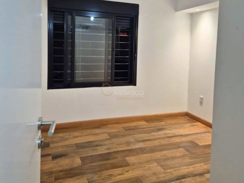 Venta Apartamento en Jacinto Vera, 1 Dormitorio, con Patio de uso Exclusivo |a pasos de Bvr. Artigas y próximo a Nuevo Centro Shopping