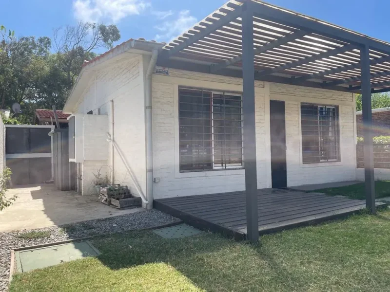 APTA BANCO | Casa a 100mts de la Playa en Atlantida/2 dorm/deck/parrillero