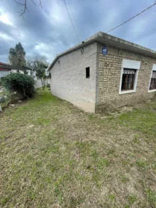 Casa En Venta 3 Dormitorios | Barbacoa | Terreno de 417 M2 | Pinares de Solymar