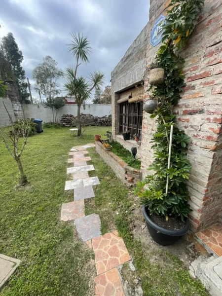 Casa En Venta 3 Dormitorios | Barbacoa | Terreno de 417 M2 | Pinares de Solymar