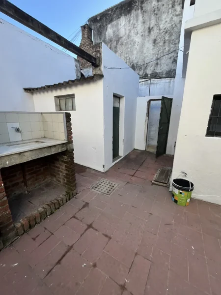 APTA BANCO | Casa de 4 dormitorios/cochera/patio/ La Blanqueada