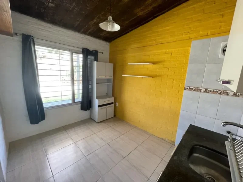 APTA BANCO | Casa a 100mts de la Playa en Atlantida/2 dorm/deck/parrillero