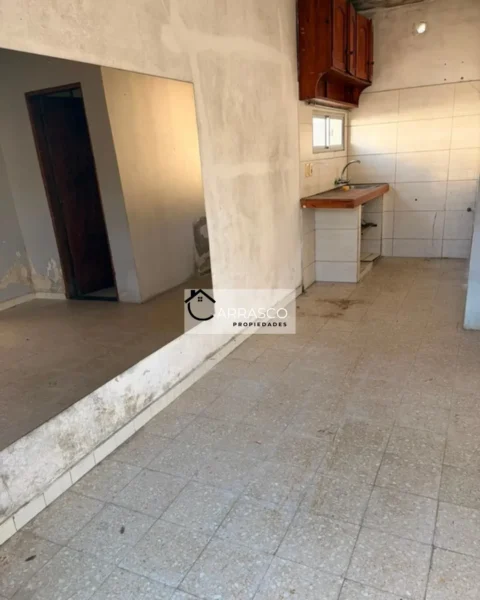 Solymar | 3 Casas En 696 M2 | Apta Banco