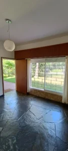 Chalet en Alquiler | 2 dormitorios/cochera/patio/a pasos de Colegio Jesus Maria