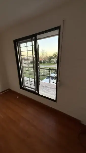 GRAN CASA EN ALQUILER | 3 Dorm/3 BañoS/Piscina/Barbacoa/Cochera/ A 300 Mts De Rambla, Lagomar