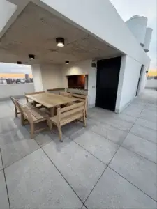 Venta de apartamento en Parque Batlle sobre Av. Italia | 2 Dormitorios, Cochera y Balcón al Frente