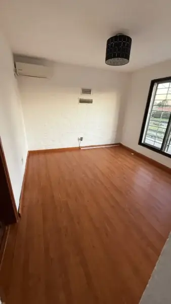 GRAN CASA EN ALQUILER | 3 Dorm/3 BañoS/Piscina/Barbacoa/Cochera/ A 300 Mts De Rambla, Lagomar