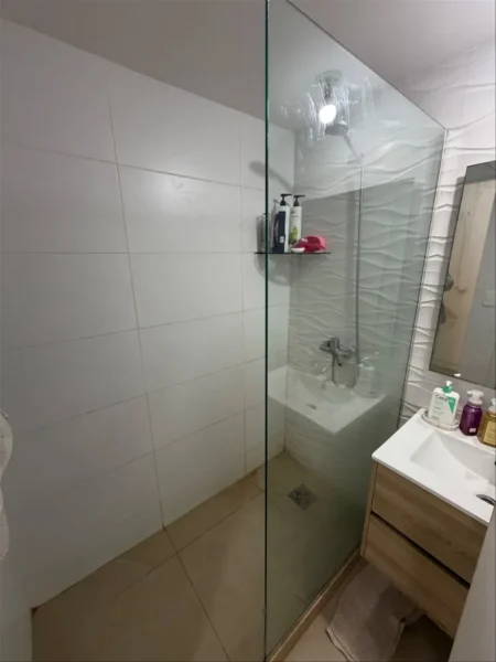 Venta de apartamento en Parque Batlle sobre Av. Italia | 2 Dormitorios, Cochera y Balcón al Frente