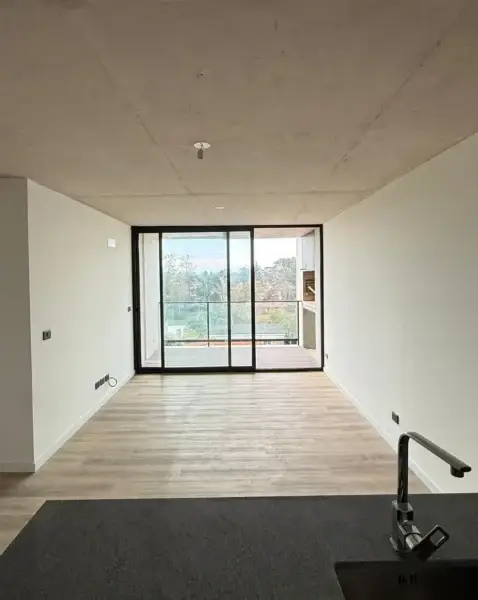Espectacular Apartamento A Estrenar En San José De Carrasco! 2 Dormitorios, Con Cochera Y Terraza Con Parrillero