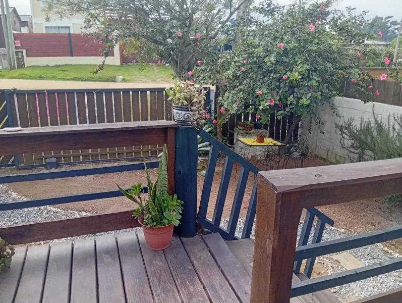 Casa En Venta En Balneario Buenos Aires | A 350 Metros De La Playa | Terreno De 300 M2 | Acepta Permuta