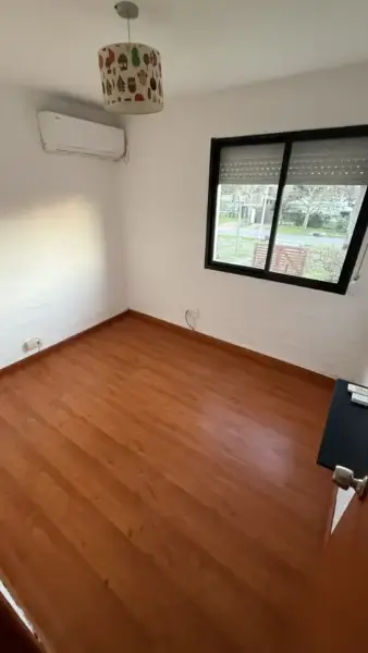 GRAN CASA EN ALQUILER | 3 Dorm/3 BañoS/Piscina/Barbacoa/Cochera/ A 300 Mts De Rambla, Lagomar