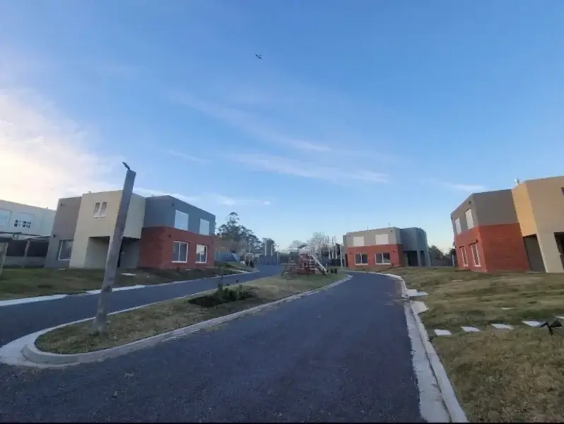 GRAN OPORTUNIDAD | 3 Dormitorios/3 baños/Cocherax2/205m2/Ciudad de la Costa