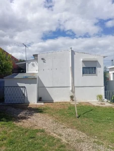 Casa En Venta En Balneario Buenos Aires | A 350 Metros De La Playa | Terreno De 300 M2 | Acepta Permuta