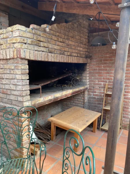 Se Alquila Hermosa Casa En Shangrila! 2 Dormitorios Con Cochera
