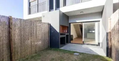 OPORTUNIDAD/ Vista al Lago/2 dormitorios/Cochera/Amenities/Barrio Privado
